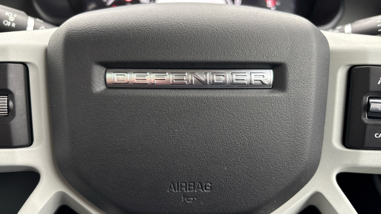 Land Rover Defender 3.0 D200 SE 110 5dr Auto Diesel Estate